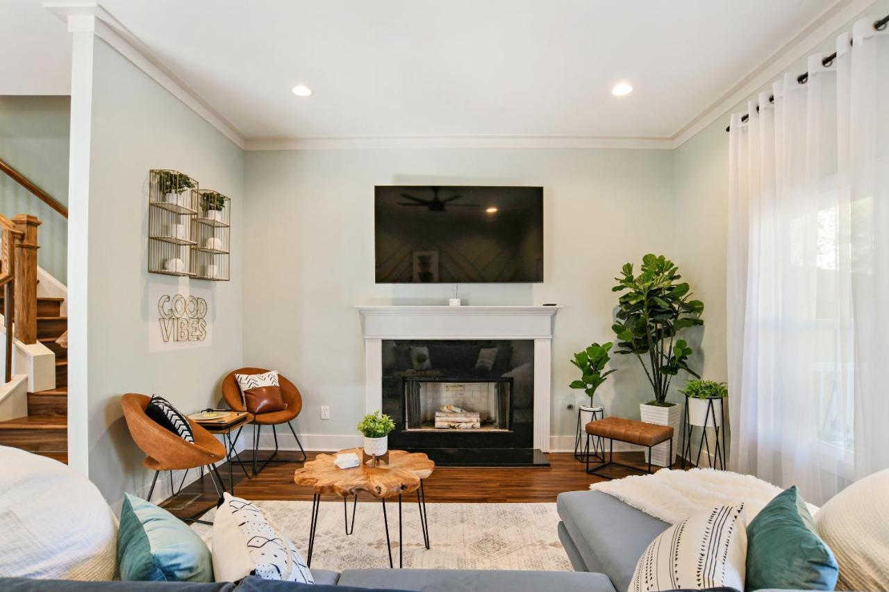 Sun Lit Modern Home With Good Vibes And Lots Of Coffee - Designedbydom Atlanta Dış mekan fotoğraf