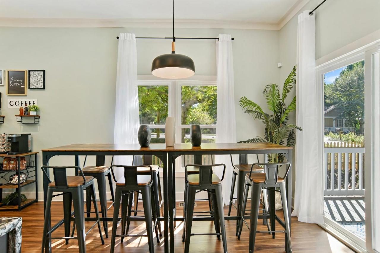 Sun Lit Modern Home With Good Vibes And Lots Of Coffee - Designedbydom Atlanta Dış mekan fotoğraf