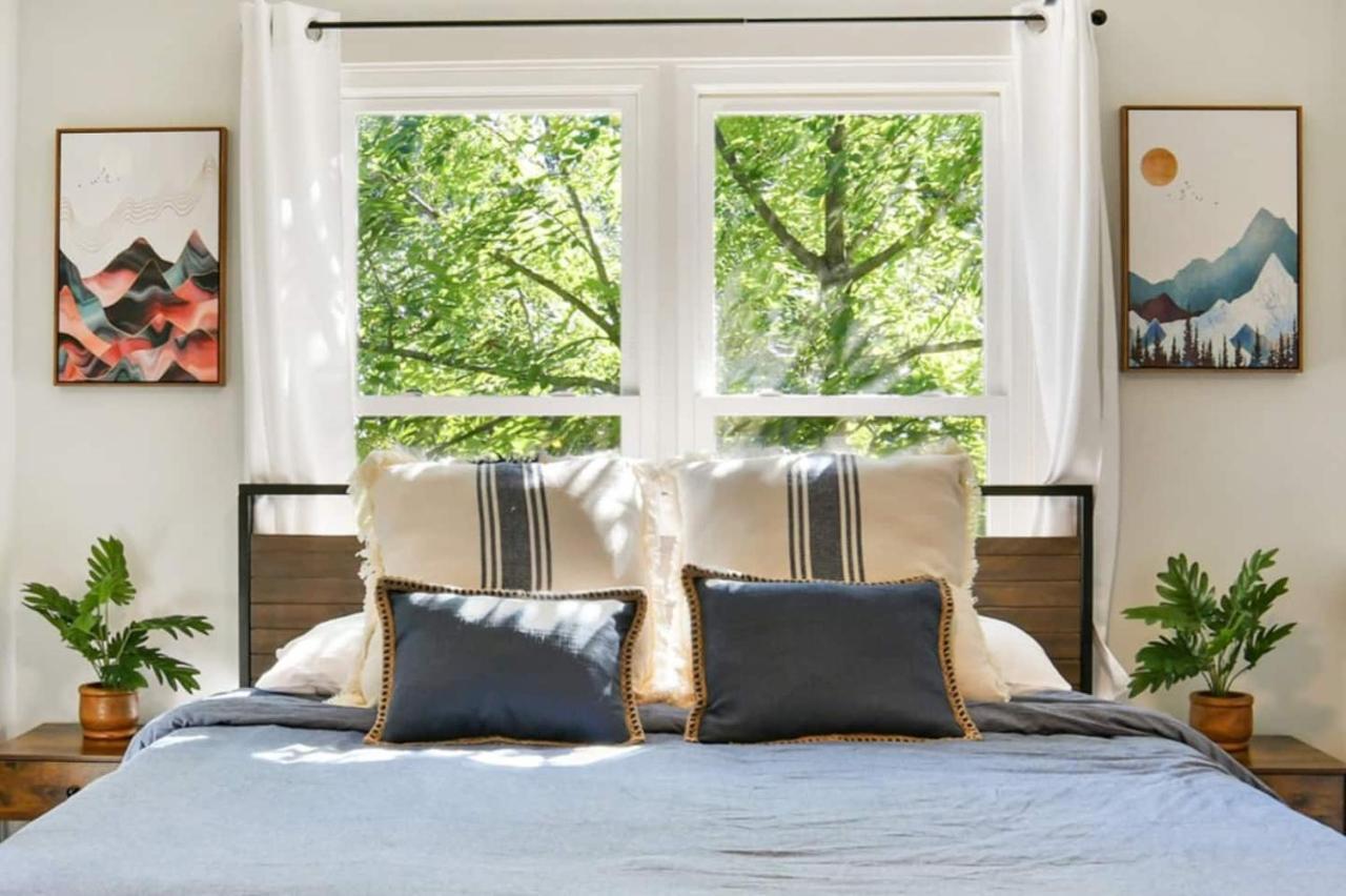 Sun Lit Modern Home With Good Vibes And Lots Of Coffee - Designedbydom Atlanta Dış mekan fotoğraf